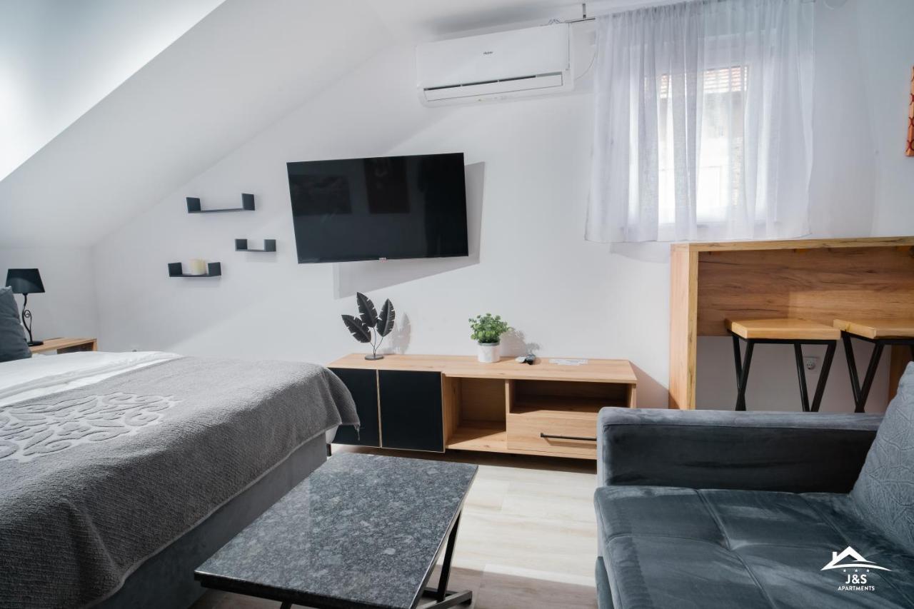 J&S Apartments Ni Kültér fotó