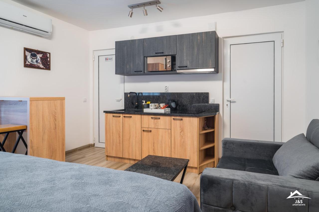 J&S Apartments Ni Kültér fotó